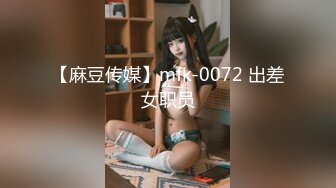 欧美重口玩巨大道具的Ceelcee合集【296V】 (55)