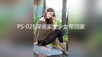 微露臉可愛的短髮妹子先口女上側入