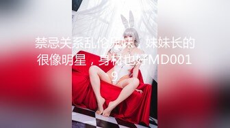 眼镜美少女带漂亮闺蜜下海，扒开内裤看穴，粉嫩小穴刮毛，揉捏奶子，极度诱惑