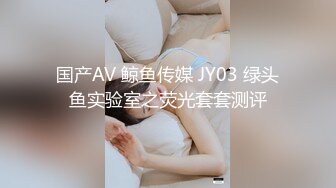 女朋友去洗浴中心松骨，技师穿黑丝勾引我❤️没办法，只能拿女朋友发泄一下，全程不敢叫出声！陌生环境紧张刺激！