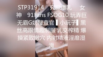 酒店约炮偷拍带着新手徒弟和妹子3P大战