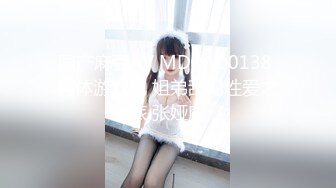  颜值苗条小姐姐！和女同闺蜜双女秀！69骑脸互舔骚逼，单腿黑丝美腿，跳蛋震穴，穿戴假屌操逼